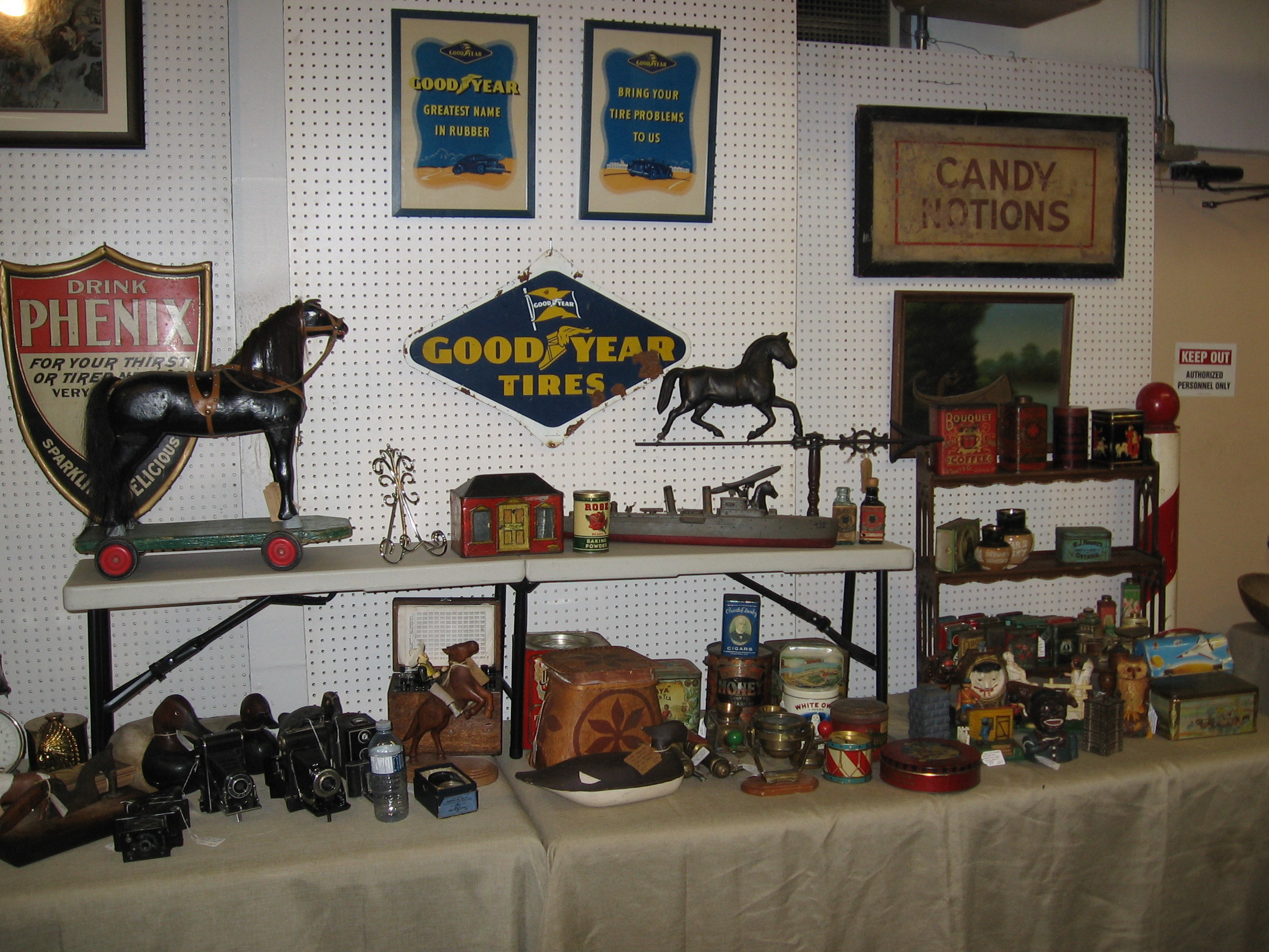 Merrickville Antique Artisan Show 2024